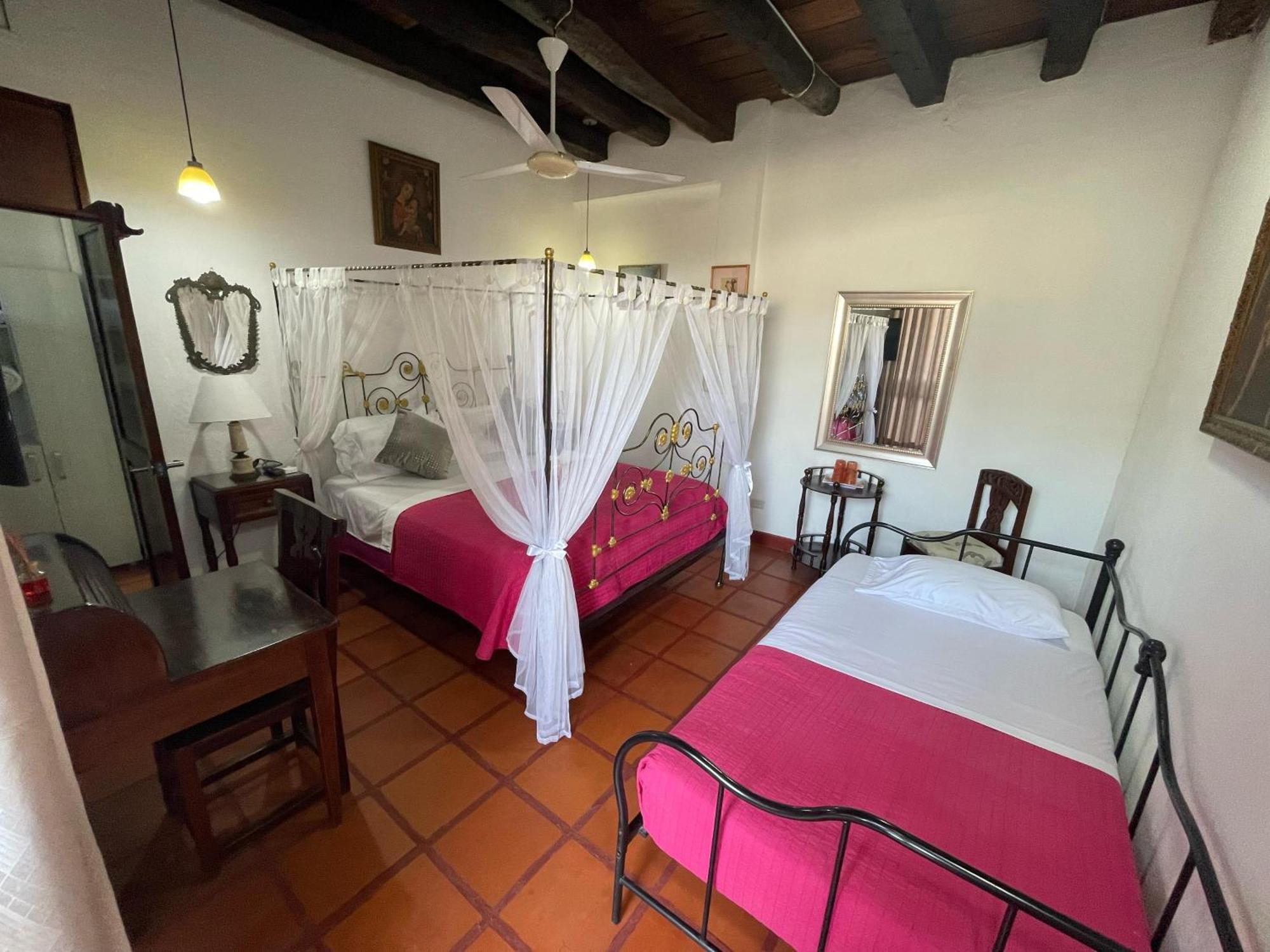 Casa Colonial Serrezuela Cartagena Bagian luar foto