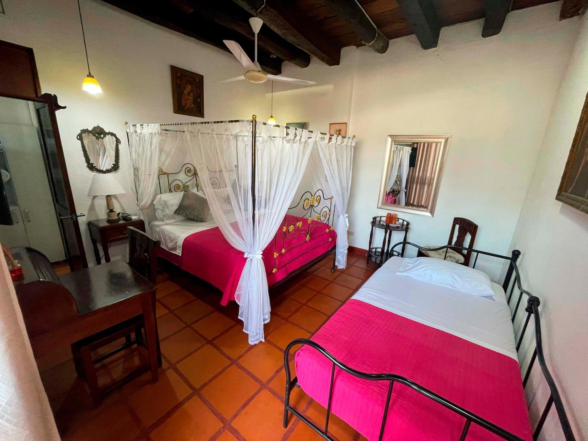 Casa Colonial Serrezuela Cartagena Bagian luar foto